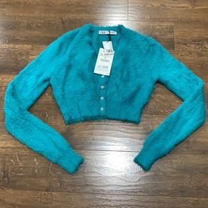 NWT Zara Faux fur Cropped V- Neck Button Up Cardigan